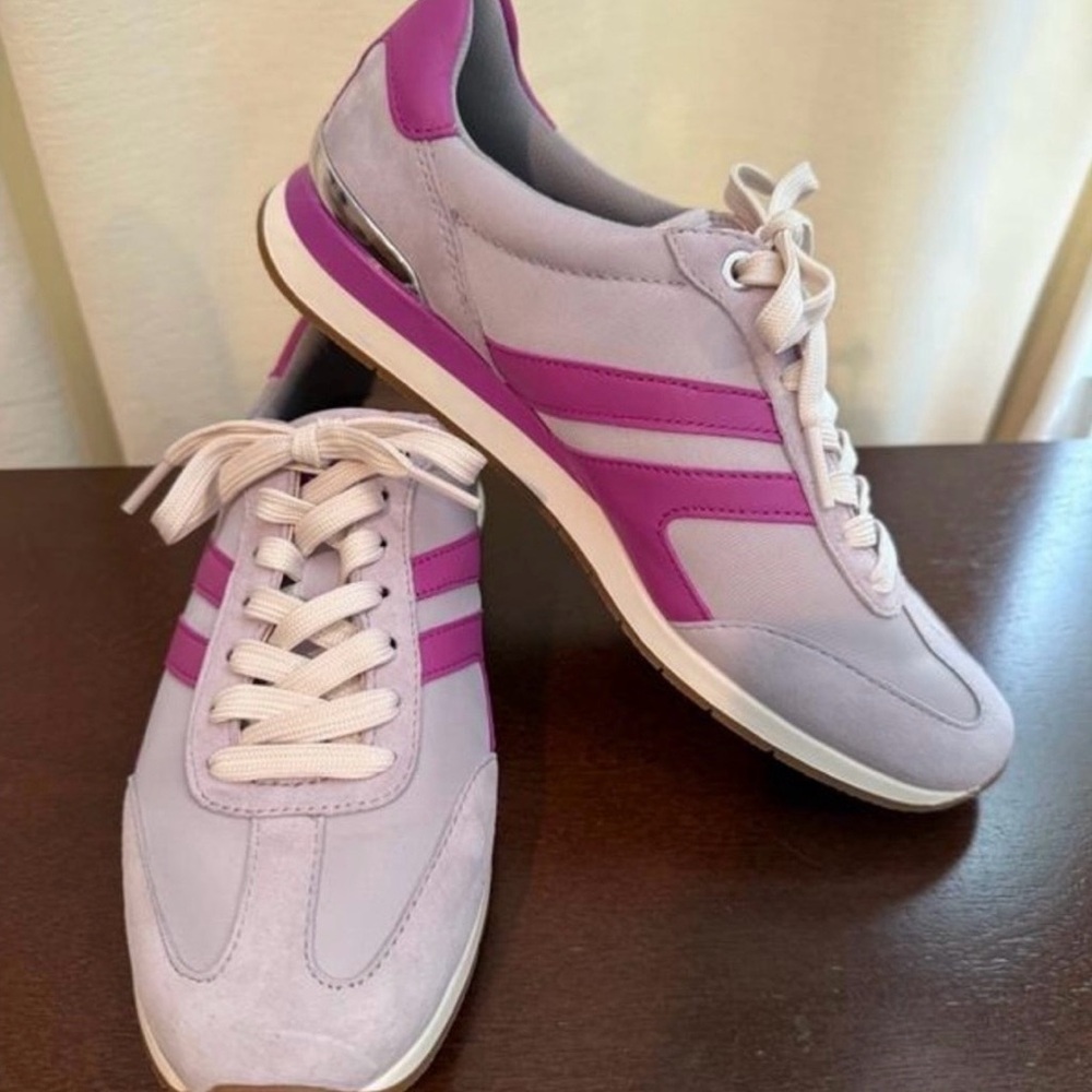 NATURALIZER LORENA SNEAKER COLOR LILAC/VIOLET SIZE 8.
